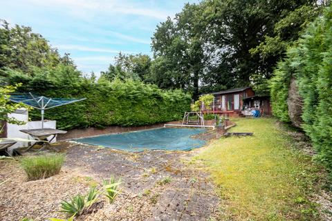 3 bedroom detached house for sale, Amersham Road, Chalfont St Peter, SL9