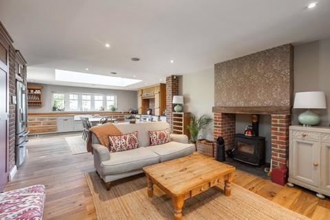 4 bedroom detached house for sale, Toothill Road, Romsey, Hampshire, SO51