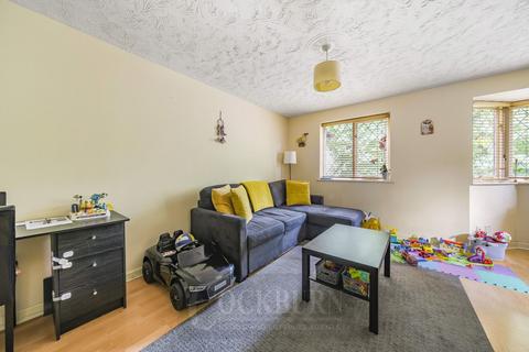 Flat 1, 115 Green Lane, London, SE9 3XA