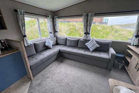 3 bedroom static caravan for sale, Whitecliff Bay Holiday Park