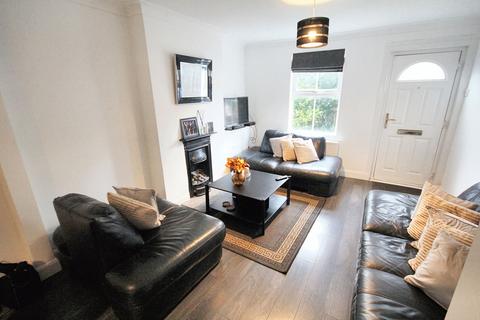 2 bedroom end of terrace house for sale, Pole Hill Road, Uxbridge, UB10