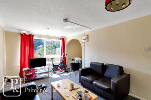 18 Bell Close, Colchester, CO2 8EP