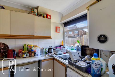 18 Bell Close, Colchester, CO2 8EP