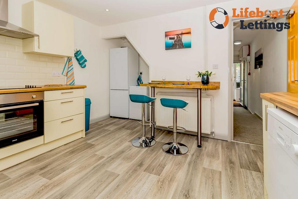 Shared Kitchen c