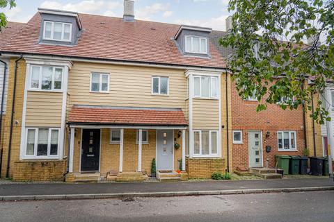 4 bedroom terraced house for sale, Sir Henry Brackenbury Road, Ashford, TN23