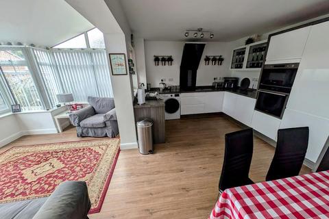 32 Rodborough, Yate, Bristol, BS37 8SF