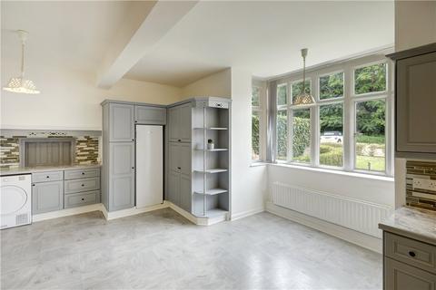 3 bedroom flat for sale, Coombe House, Devey Close, KT2