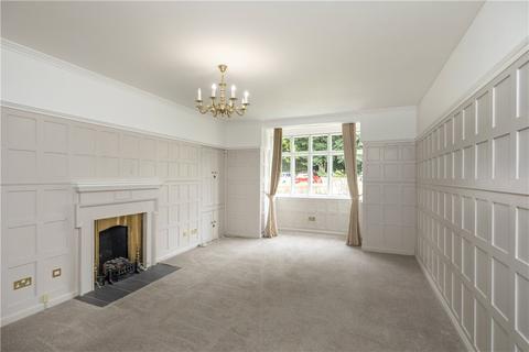 3 bedroom flat for sale, Coombe House, Devey Close, KT2