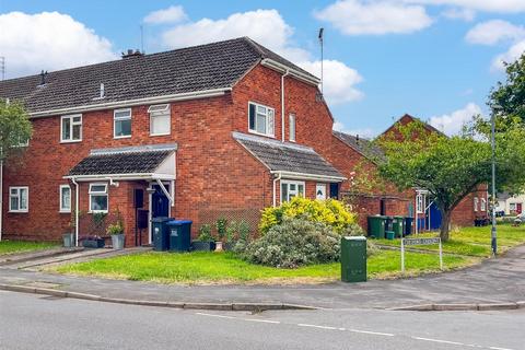 2 bedroom maisonette for sale, Greville Road, Warwick