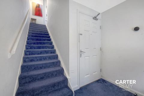 15 Gumley Road, Grays, RM20 4XP