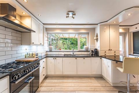 17 Allington Gardens, Nailsea, Bristol, BS48 4RQ