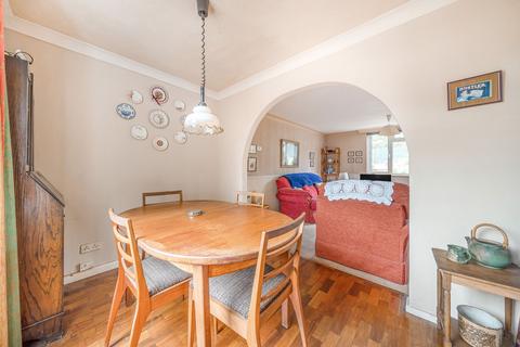 43 Carlyon Gardens, Exeter, EX1 3AG