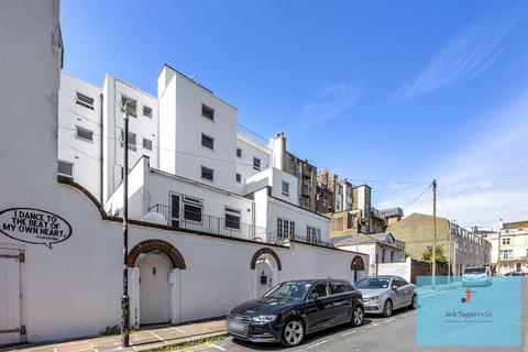 6 bedroom maisonette for sale, Queensbury Mews, Brighton