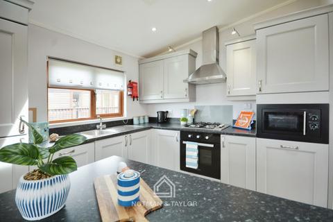 3 bedroom lodge for sale, Military Road, Millbrook, Torpoint PL10