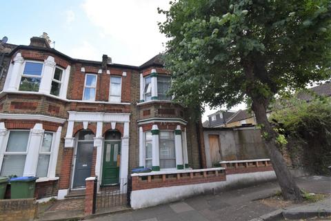 3 bedroom end of terrace house for sale, Gallosson Road, Plumstead