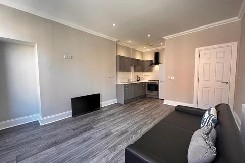 2 bedroom flat to rent, Buccleuch Street, Glasgow G3