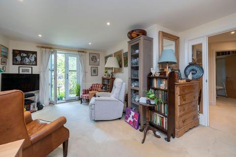 undefined, Comptons Lane, Horsham, RH13