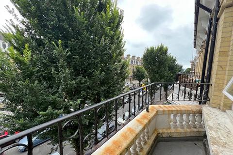 2 bedroom apartment for sale, First Avenue, Hove BN3 2FH