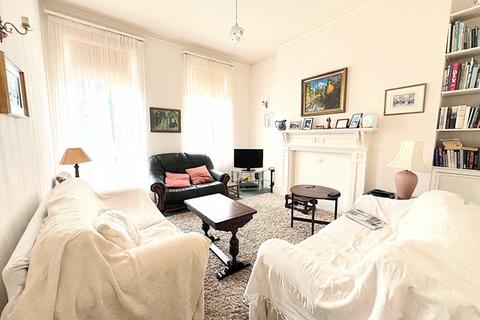 2 bedroom apartment for sale, First Avenue, Hove BN3 2FH