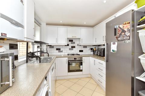 4 bedroom detached house for sale, Silver Close, Tonbridge, Kent