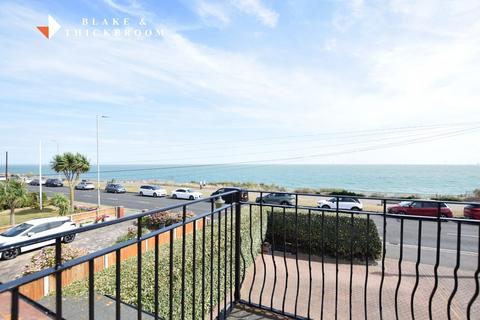 3 bedroom chalet for sale, Kings Parade, Holland-on-Sea