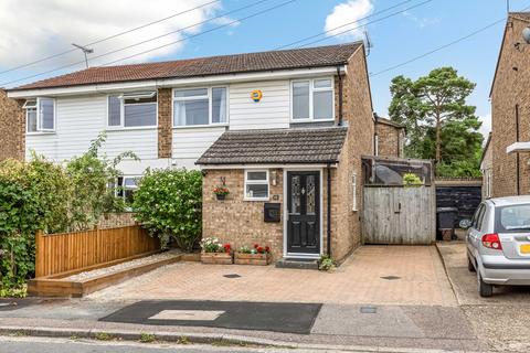 4 bedroom semi-detached house for sale, Hensley Close, Hitchin SG4