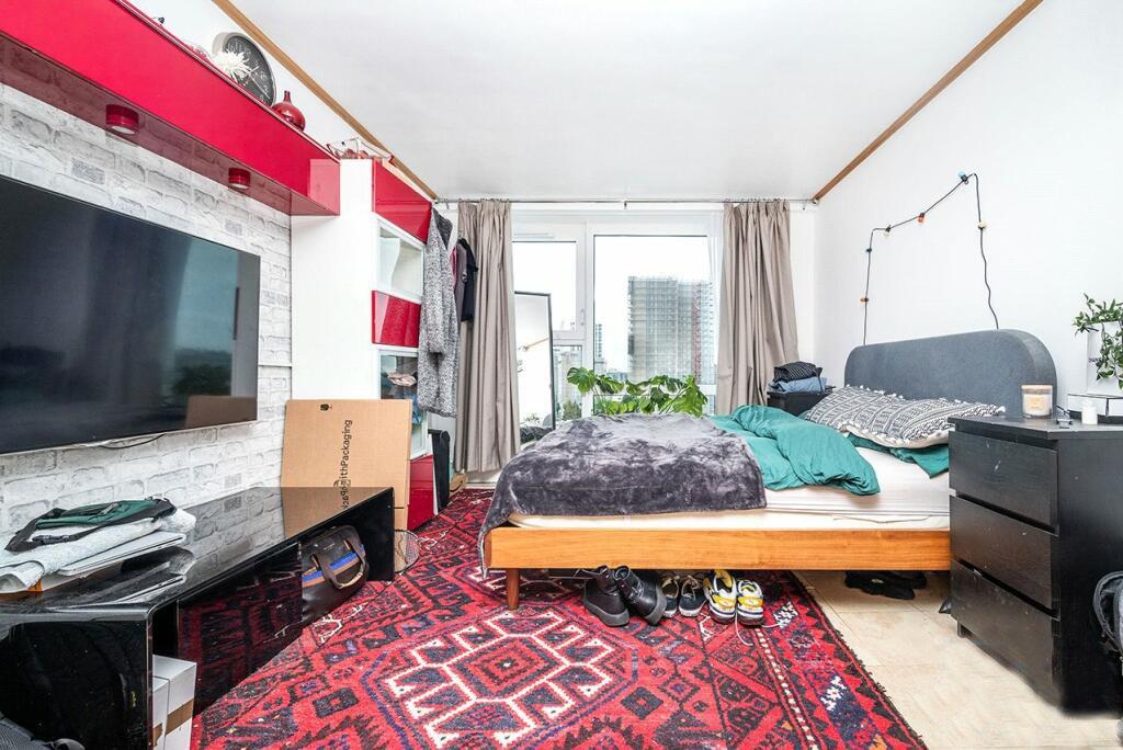 4 Bedroom Flat for Rent
