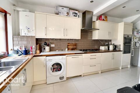 11a Essex Road, Dagenham, RM10 8ER