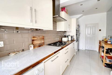 11a Essex Road, Dagenham, RM10 8ER