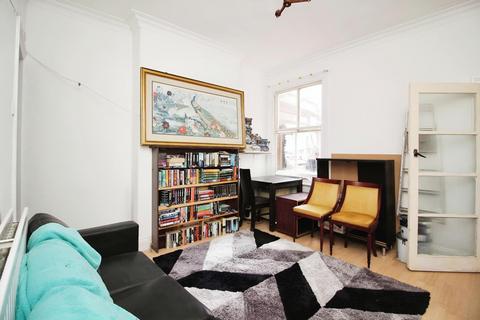 3 bedroom terraced house for sale, Cambridge Street, Off Narborough Road, LE3