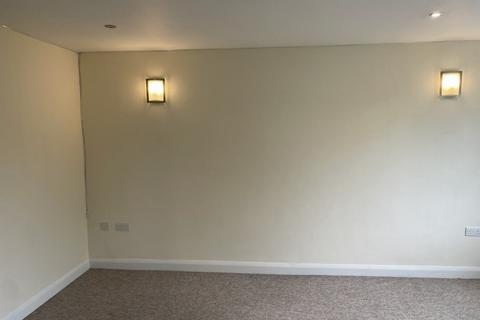 1 bedroom maisonette to rent, Gorringe Park Avenue, Mitcham, CR4