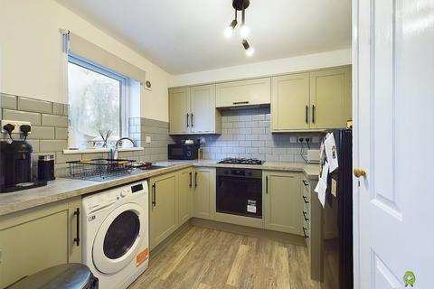 2 bedroom ground floor flat for sale, Heathdene Drive, Belvedere, Kent, DA17