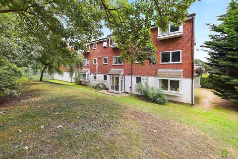 133 Heathdene Drive, Belvedere, DA17 6HZ