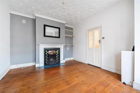 2 bedroom house for sale, Bridge Road, Park Gate SO31