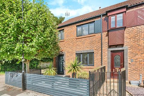 3 bedroom end of terrace house for sale, Vicarage Gardens, York, YO10 3SH