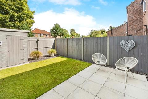 3 bedroom end of terrace house for sale, Vicarage Gardens, York, YO10 3SH