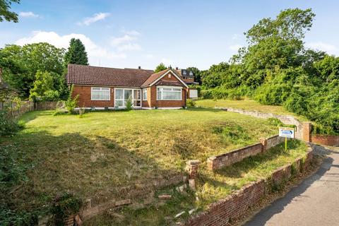 2 bedroom detached bungalow for sale, Pilgrims Way, Cuxton, Rochester