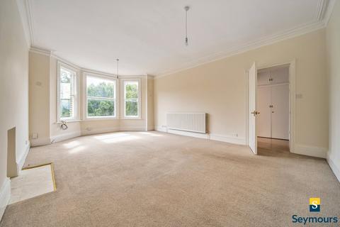 3 bedroom flat for sale, Albury Road, Surrey GU1