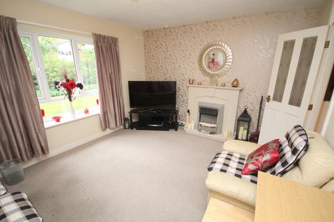 1 bedroom flat for sale, Braeside, Urmston Lane, M32 9DD