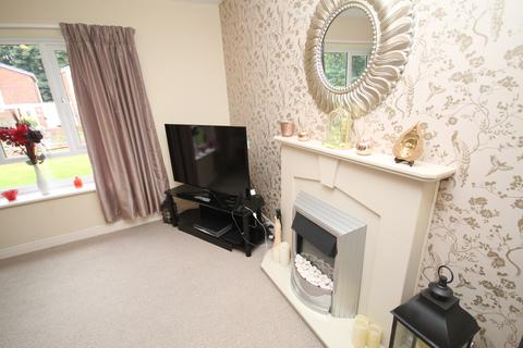 1 bedroom flat for sale, Braeside, Urmston Lane, M32 9DD