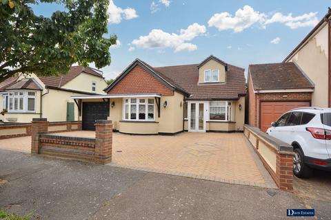 3 bedroom detached house for sale, St. Georges Avenue, Borders of Emerson Park, Hornchurch, RM11