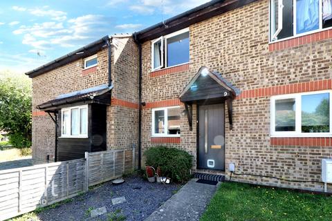 2 bedroom terraced house for sale, Colburn Crescent, Guildford