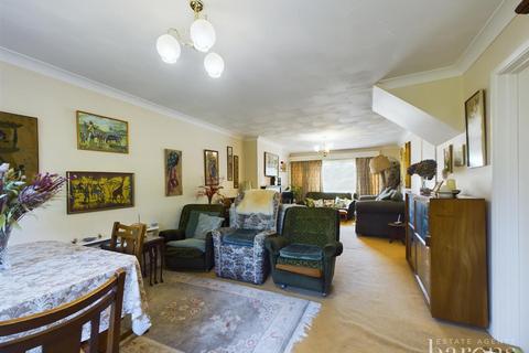 3 Tyfield, Sherborne St John, Basingstoke, RG24 9HZ