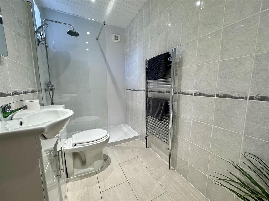 Shower Room/WC