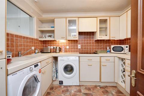 3 bedroom flat for sale, Wilmington Square, Eastbourne