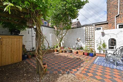 3 bedroom end of terrace house for sale, Wilton Rise, Holgate, York, YO24