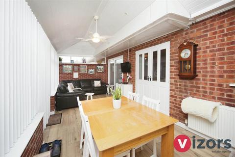 4 Barford Close, Redditch, B98 0BA