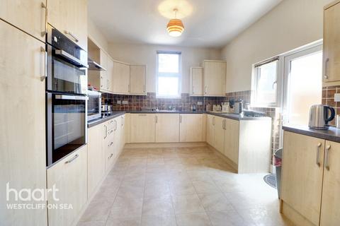 4 bedroom semi-detached house for sale, Albion Road, Westcliff-On-Sea