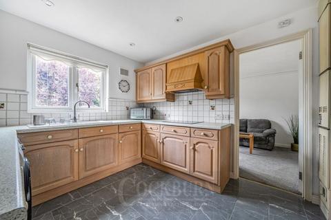 4 bedroom detached house for sale, Margaret Gardner Drive, London SE9 - Cul-De-Sac!