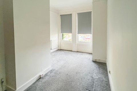 2 bedroom apartment for sale, Royal Terrace, Southend-On-Sea